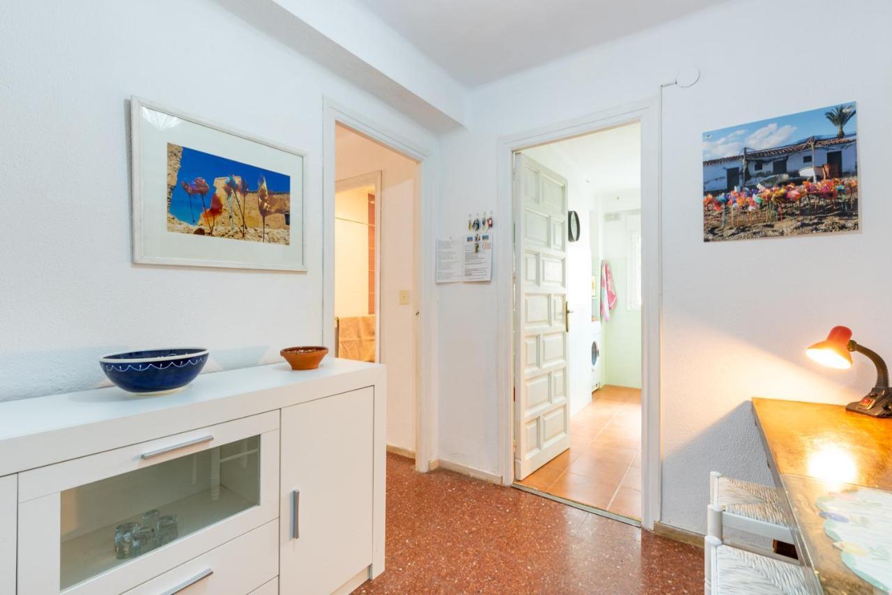 Seafront Apartment Torre Del Mar Exteriör bild