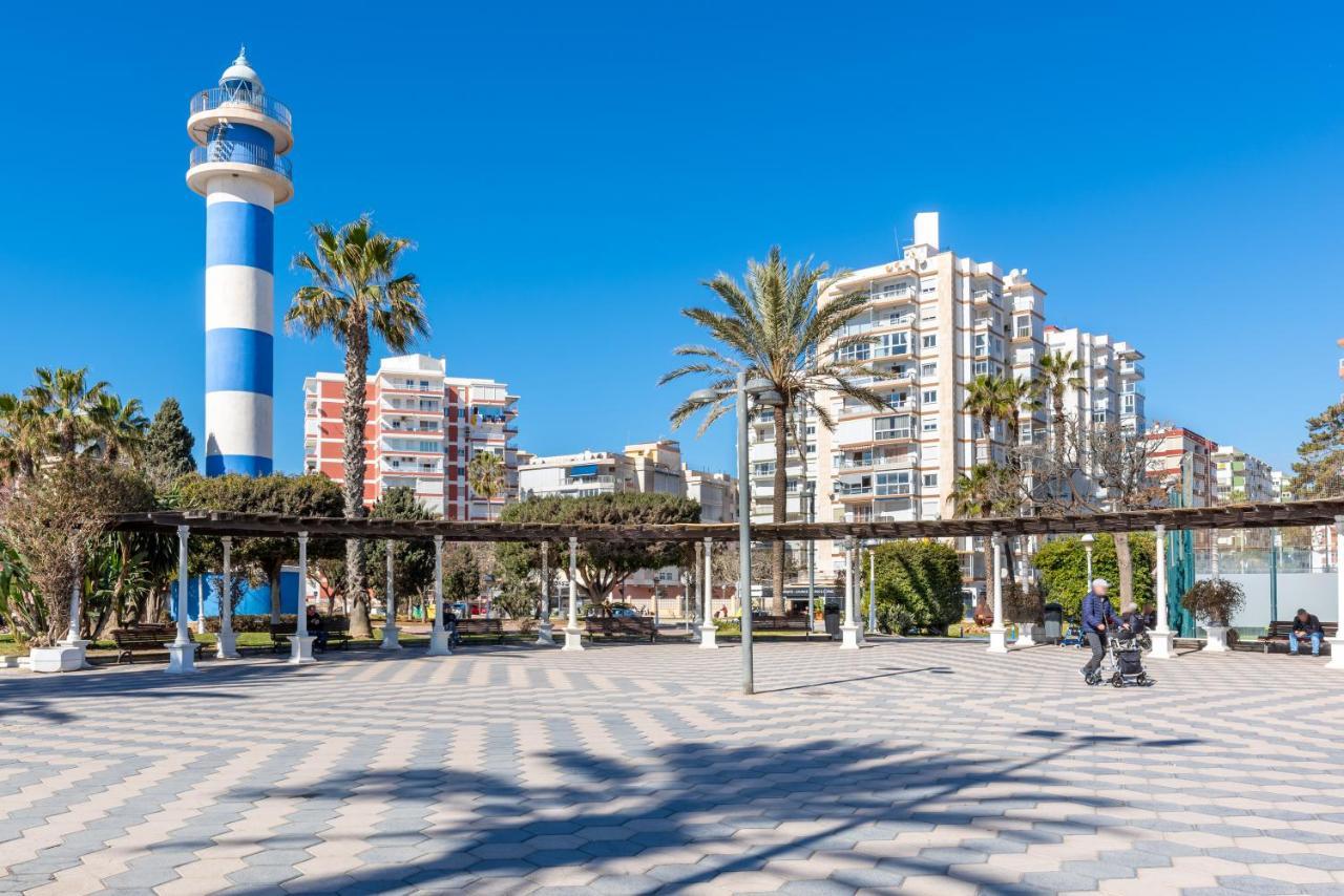 Seafront Apartment Torre Del Mar Exteriör bild