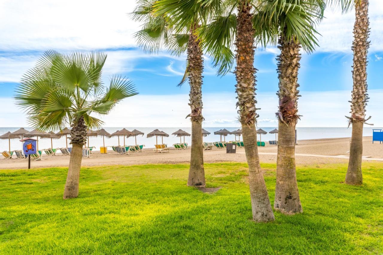 Seafront Apartment Torre Del Mar Exteriör bild