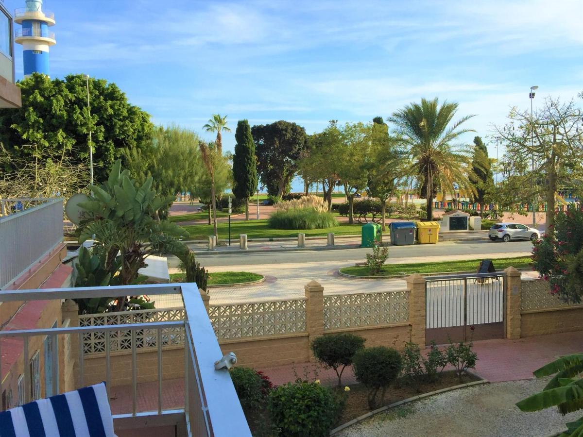 Seafront Apartment Torre Del Mar Exteriör bild